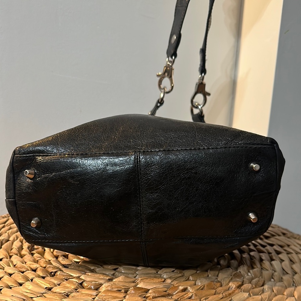 Hobo the original black Leather Shoulder Bag - Picture 7 of 9